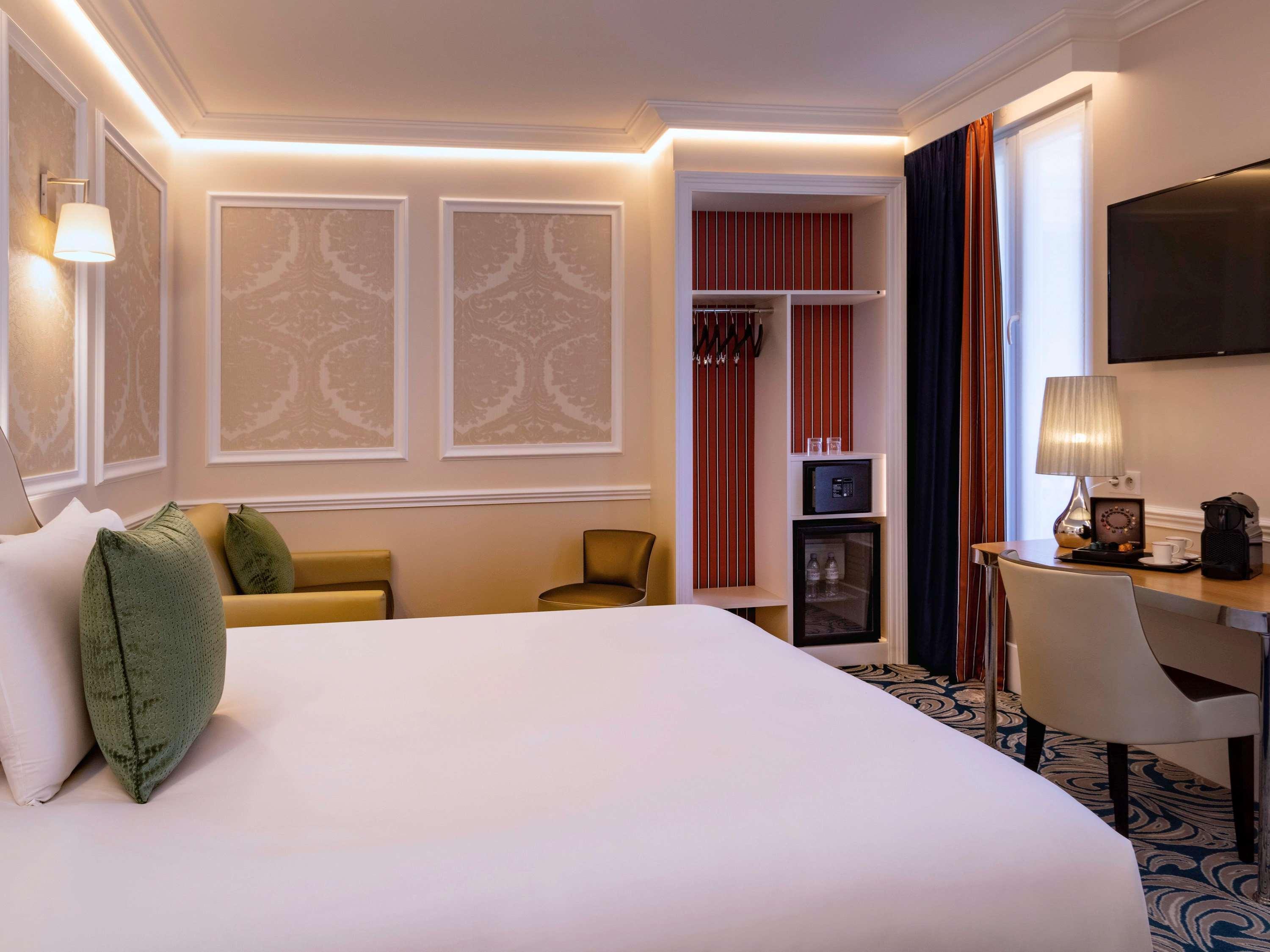 Hotel Mercure La Sorbonne Saint-Germain-Des-Pres Paris Bagian luar foto