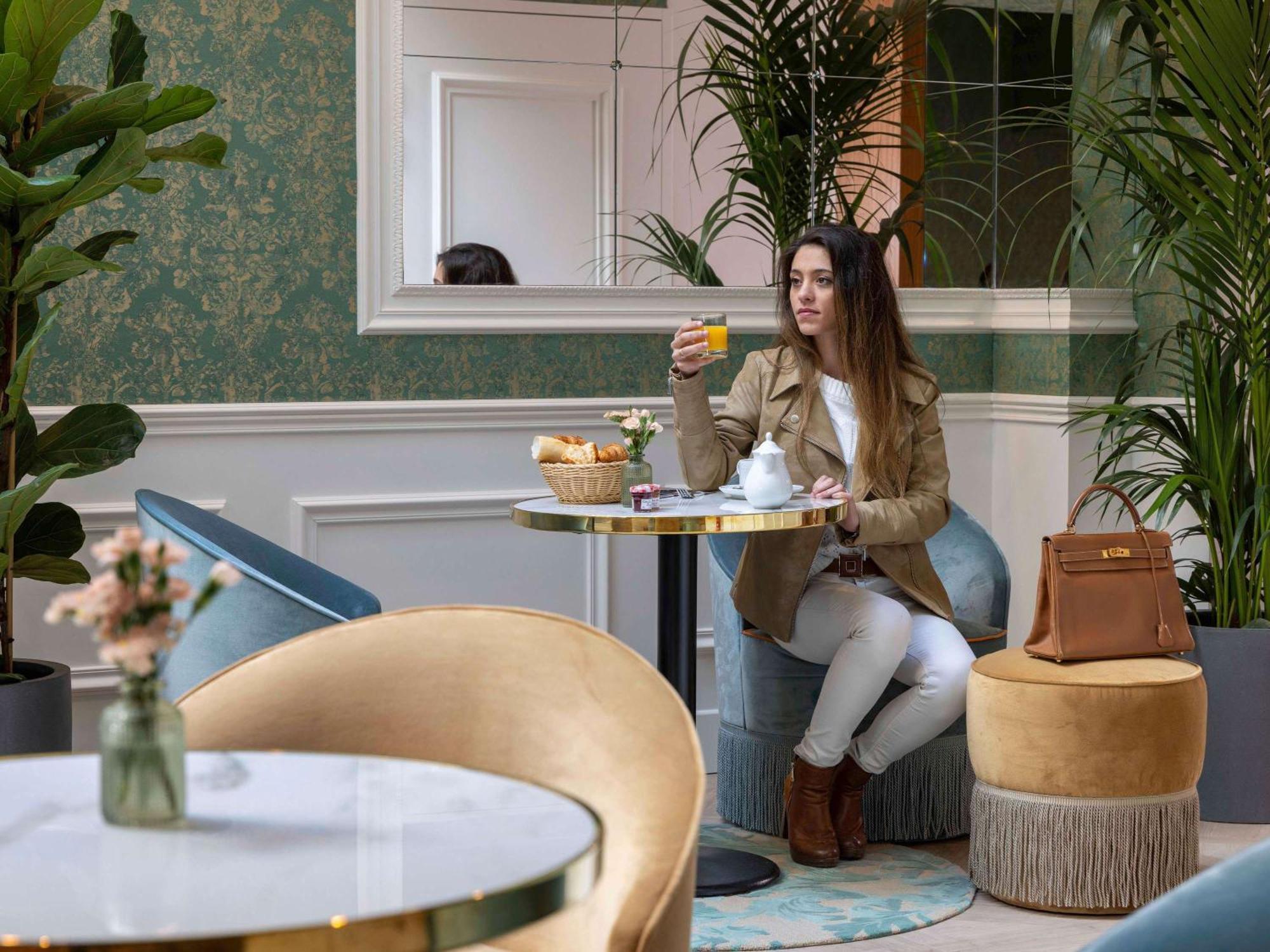 Hotel Mercure La Sorbonne Saint-Germain-Des-Pres Paris Bagian luar foto
