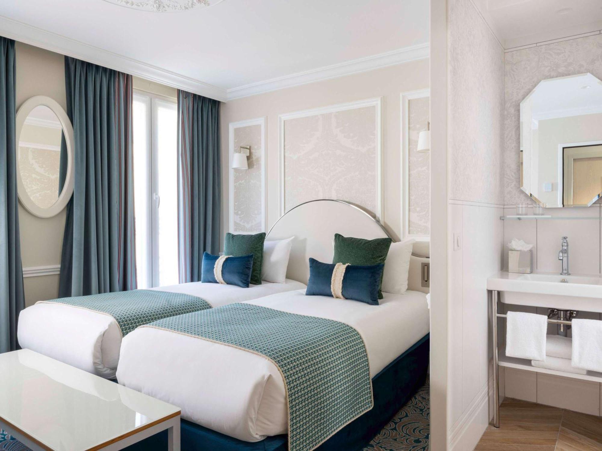 Hotel Mercure La Sorbonne Saint-Germain-Des-Pres Paris Bagian luar foto